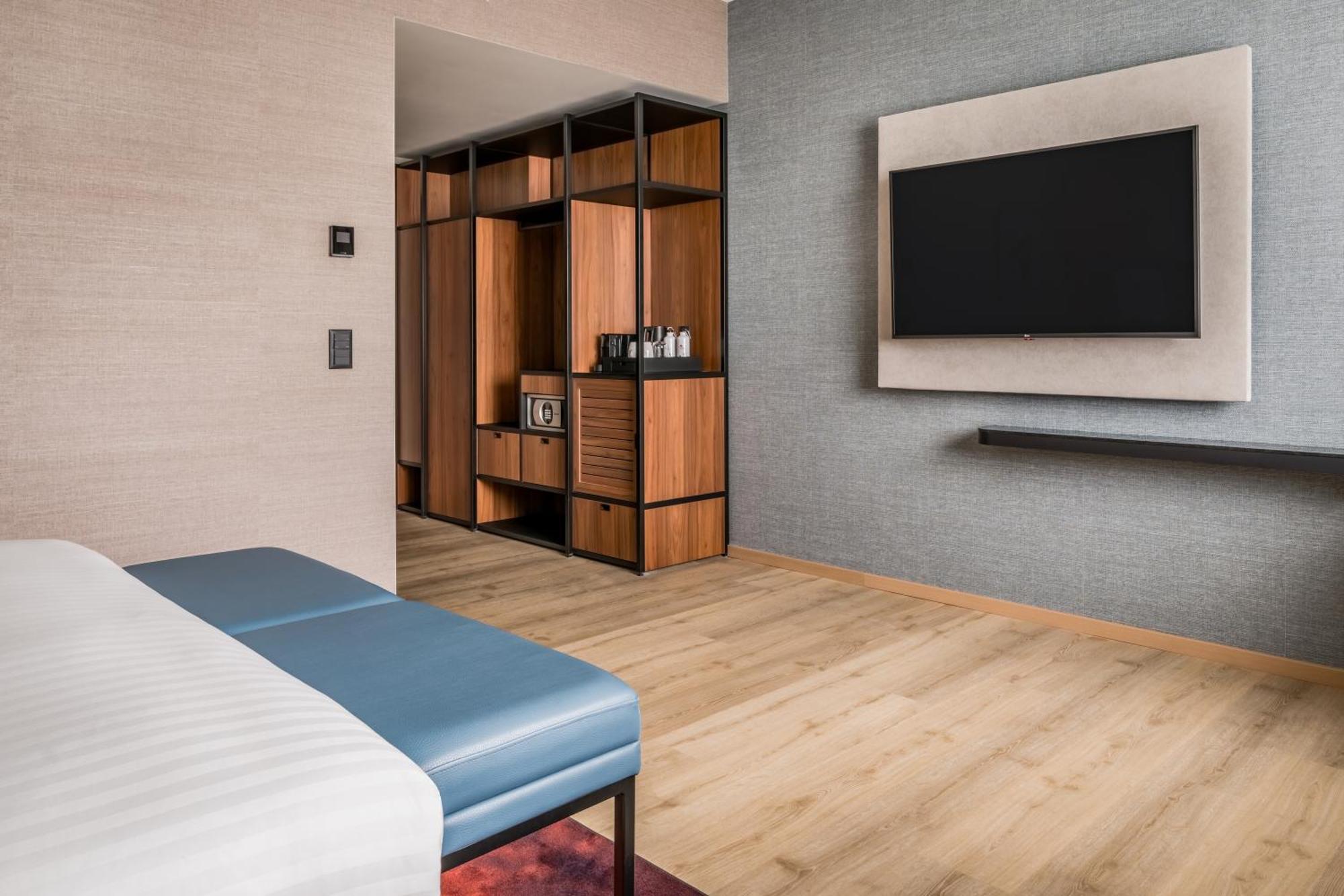 Geneva Marriott Hotel メイラン エクステリア 写真