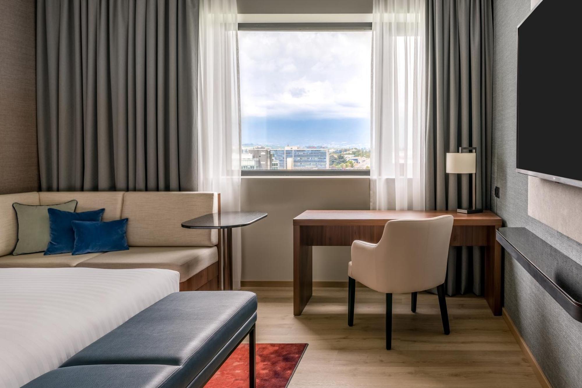 Geneva Marriott Hotel メイラン エクステリア 写真