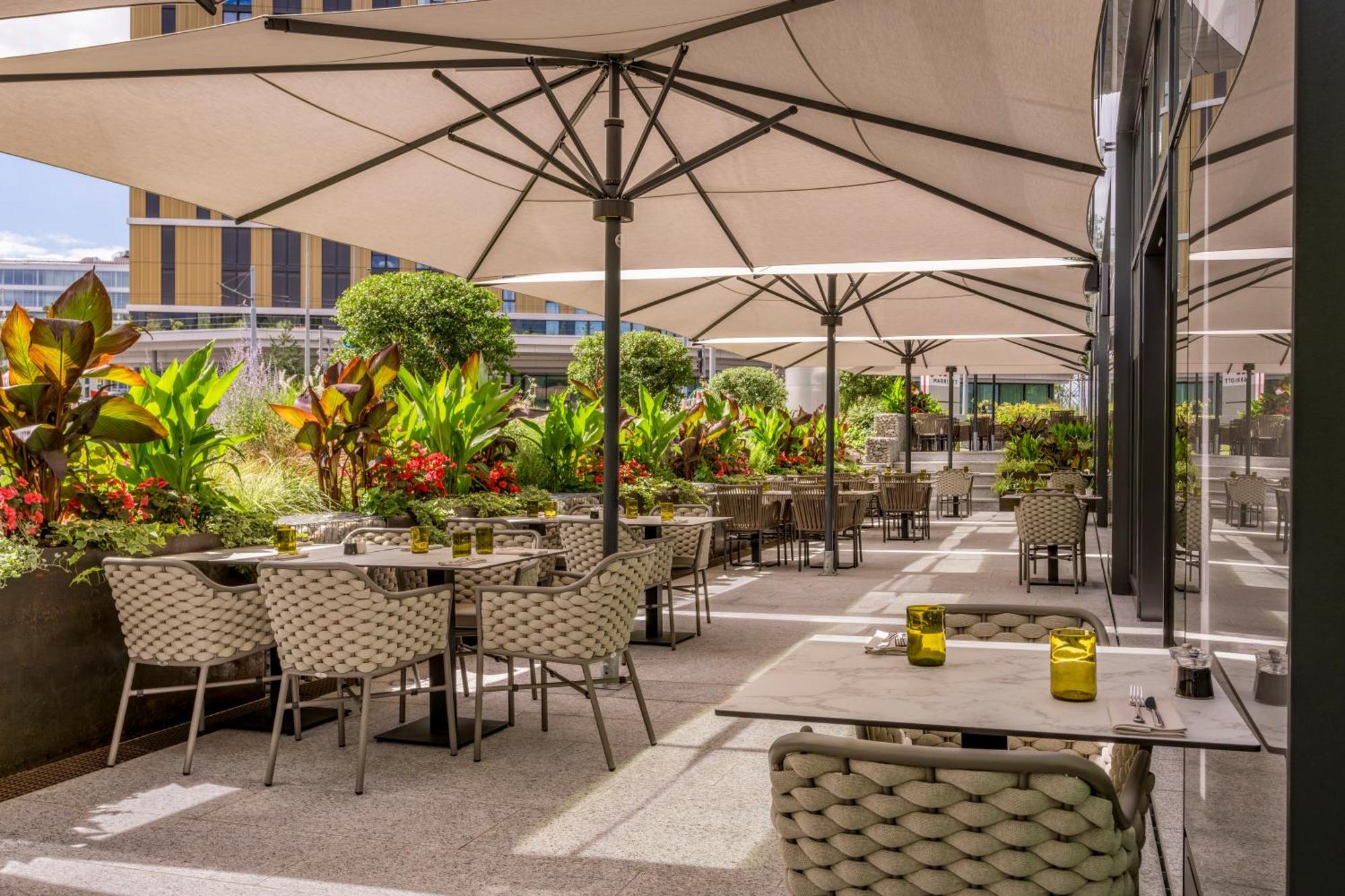 Geneva Marriott Hotel メイラン エクステリア 写真